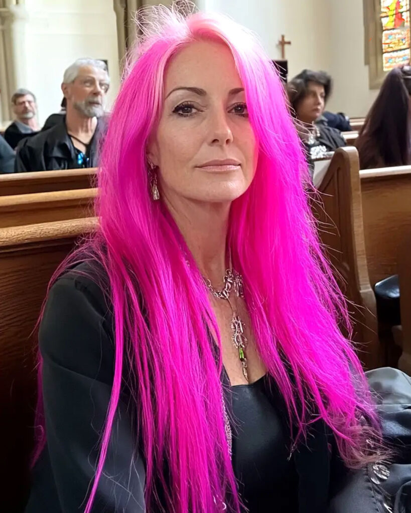 I Saw A Woman In Church With Pink Hair, And I Just Can’t Wrap My Head Around It. Is It Wrong That I Think It’s Disrespectful?
